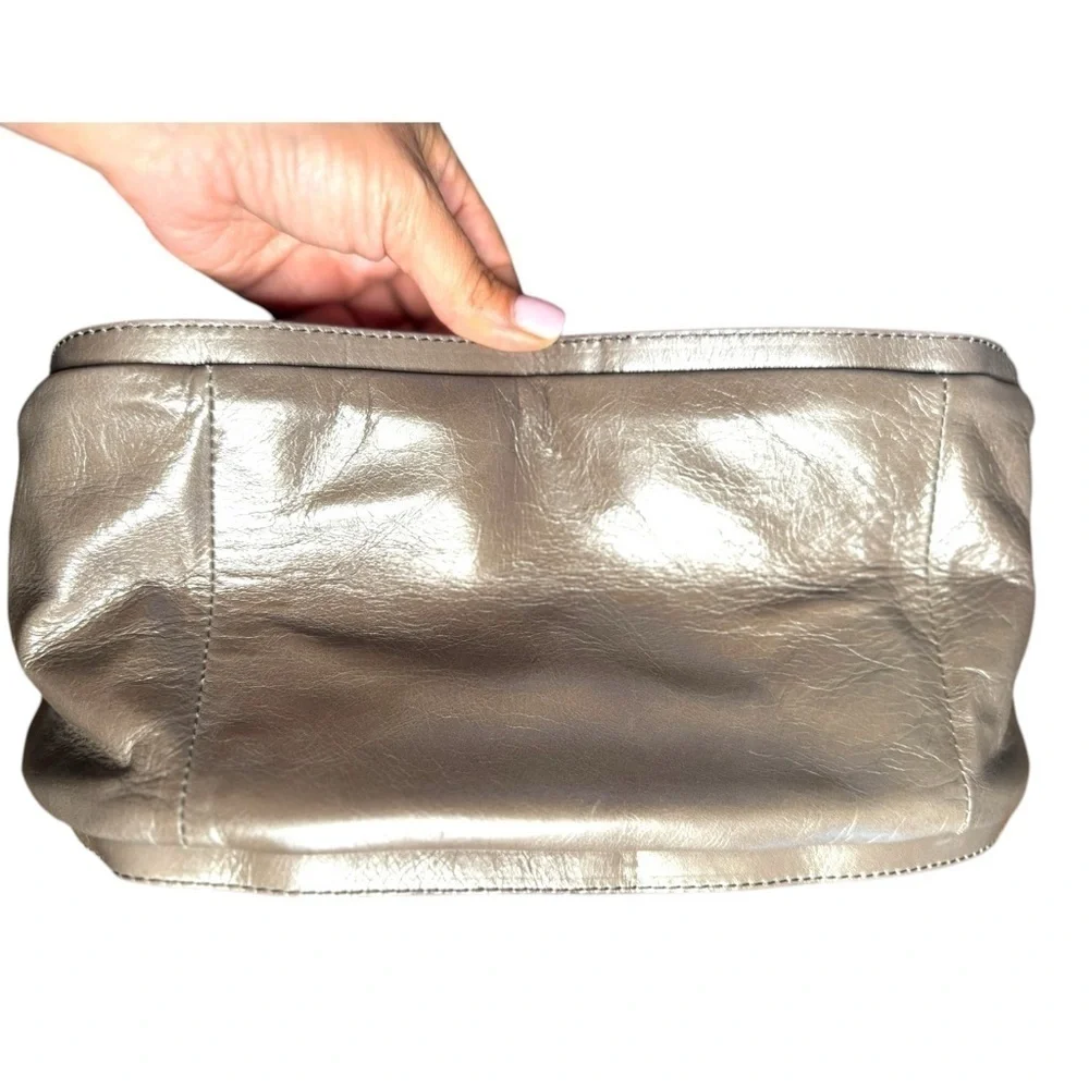 ▶️ HOBO INTERNATIONAL ◀️ Taupe Leather Adjustable Strap Crossbody / Shoulder Bag
